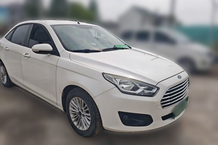 Used Ford Escort 2015 1.5L Manual Comfort Model Front Right 45 Deg