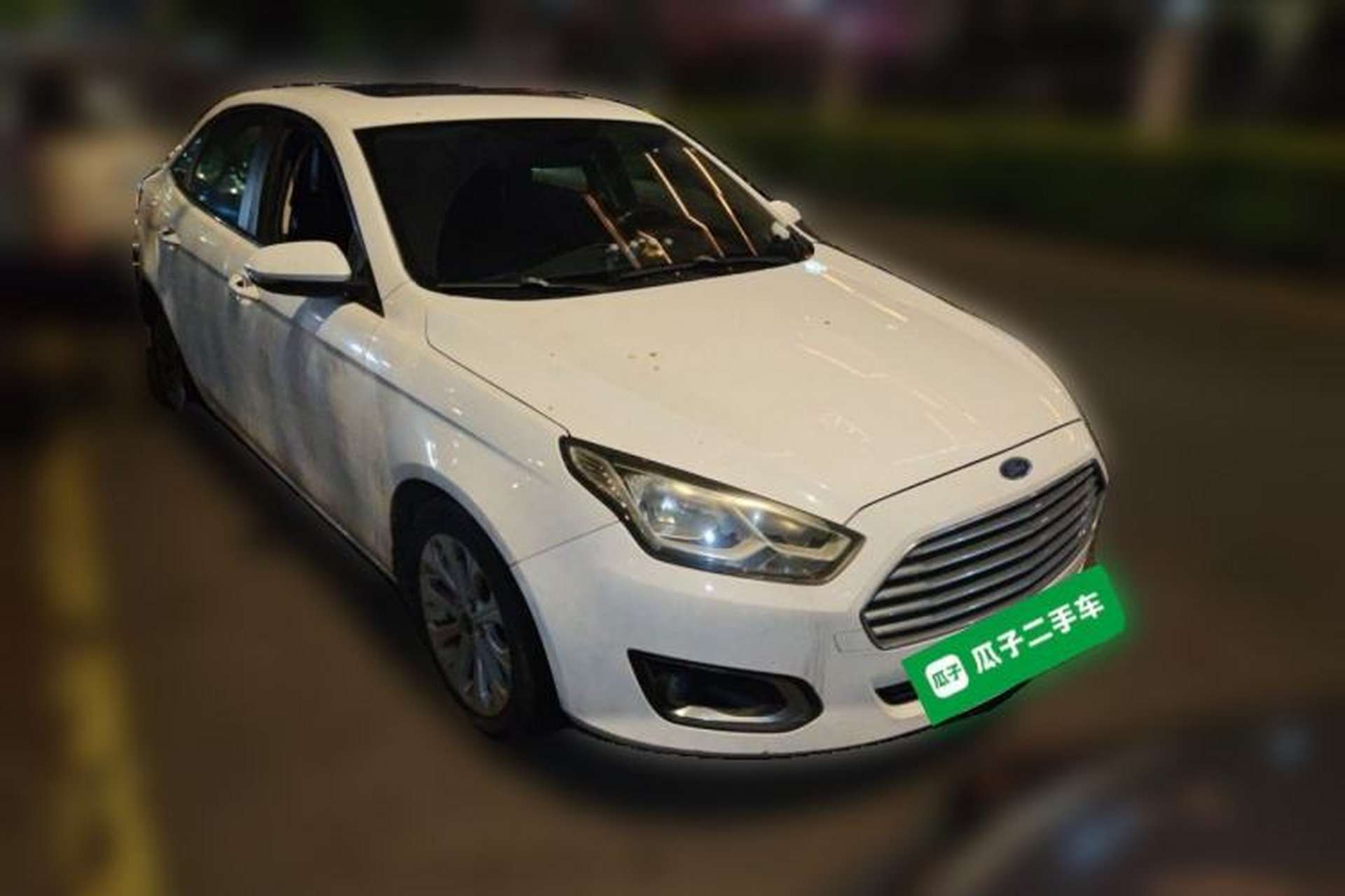 Used Ford Escort 2015 1.5L Automatic Fashion Model Front Right 45 Deg