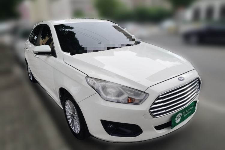 Used Ford Escort 2015 1.5L Automatic Comfort Edition Front Right 45 Deg