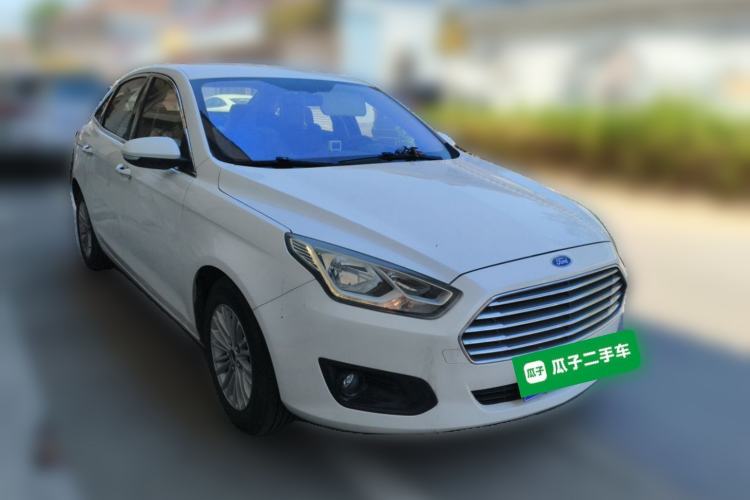 Used Ford Escort 2015 1.5L Automatic Comfort Edition Front Right 45 Deg