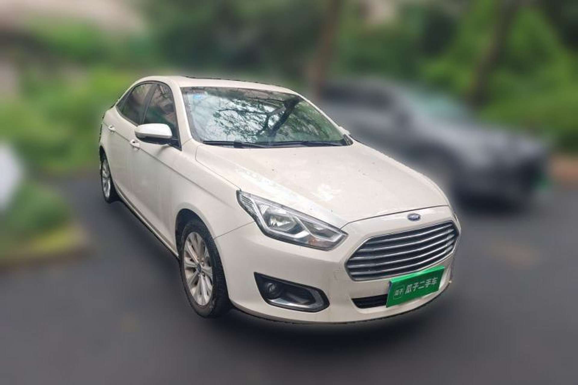 Used Ford Escort 2015 1.5L Automatic Fashion Model Front Right 45 Deg