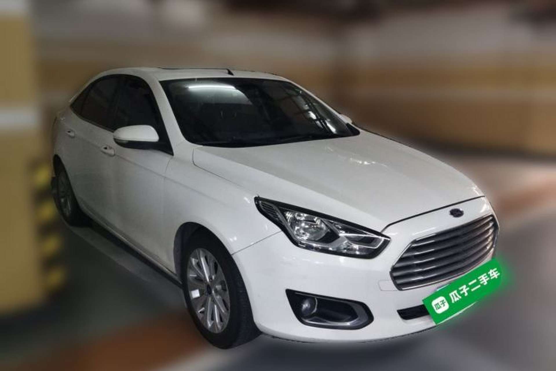 Used Ford Escort 2015 1.5L Automatic Fashion Model Front Right 45 Deg