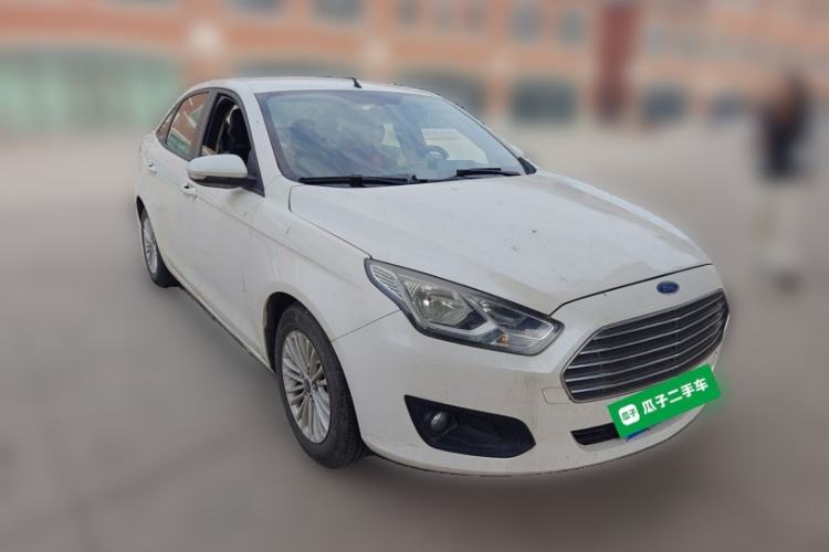 Used Ford Escort 2015 1.5L Manual Comfort Model Front Right 45 Deg