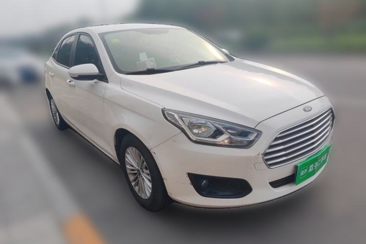Used Ford Escort 2015 1.5L Automatic Comfort Edition Front Right 45 Deg