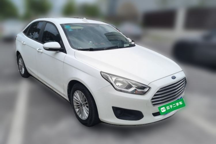Used Ford Escort 2015 1.5L Automatic Comfort Edition Front Right 45 Deg