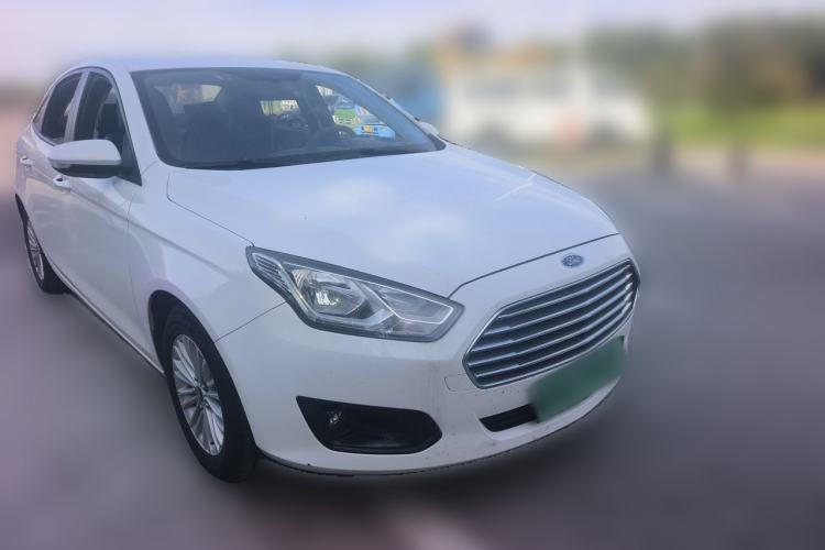 Used Ford Escort 2015 1.5L Manual Comfort Model Front Right 45 Deg
