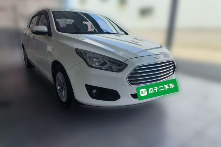 Used Ford Escort 2015 1.5L Manual Comfort Model Front Right 45 Deg