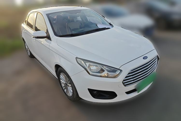Used Ford Escort 2015 1.5L Manual Comfort Model Front Right 45 Deg