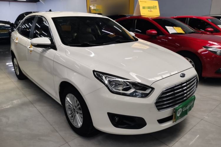 Used Ford Escort 2015 1.5L Manual Comfort Model Front Right 45 Deg