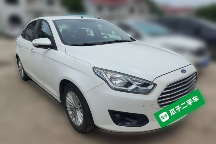 Used Ford Escort 2015 1.5L Automatic Comfort Edition Front Right 45 Deg