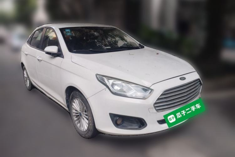 Used Ford Escort 2015 1.5L Automatic Comfort Edition Front Right 45 Deg