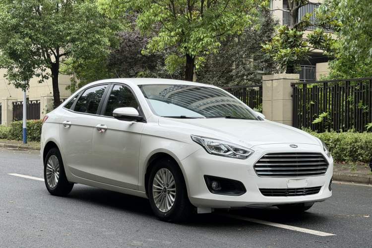 Used Ford Escort 2015 1.5L Manual Comfort Model Front Right 45 Deg