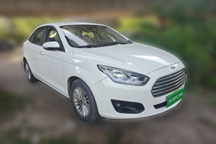 Used Ford Escort 2015 1.5L Automatic Comfort Edition Front Right 45 Deg