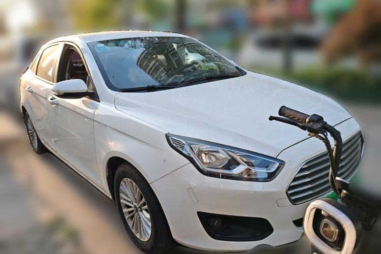 Used Ford Escort 2015 1.5L Manual Comfort Model Front Right 45 Deg