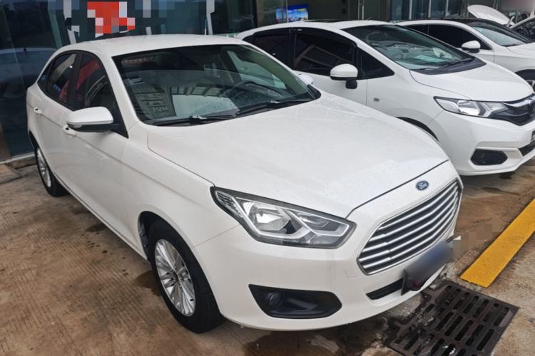 Used Ford Escort 2015 1.5L Automatic Comfort Edition Front Right 45 Deg