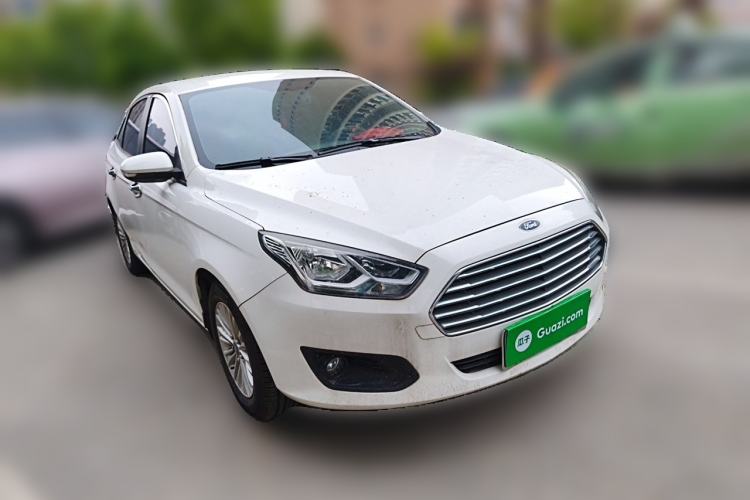 Used Ford Escort 2015 1.5L Manual Comfort Model Front Right 45 Deg