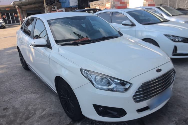 Used Ford Escort 2015 1.5L Manual Comfort Model Front Right 45 Deg