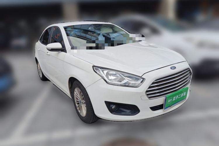Used Ford Escort 2015 1.5L Automatic Comfort Edition Front Right 45 Deg
