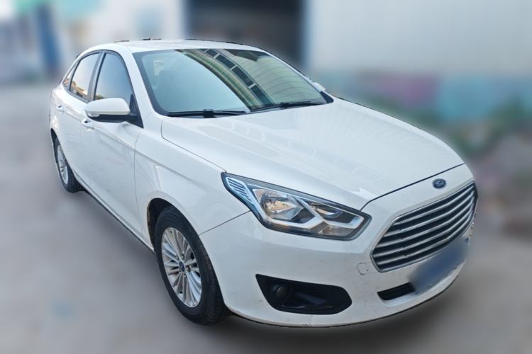 Used Ford Escort 2015 1.5L Manual Comfort Model Front Right 45 Deg