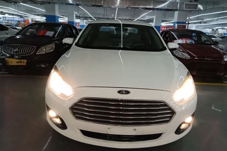 Used Ford Escort 2015 1.5L Manual Comfort Model Front