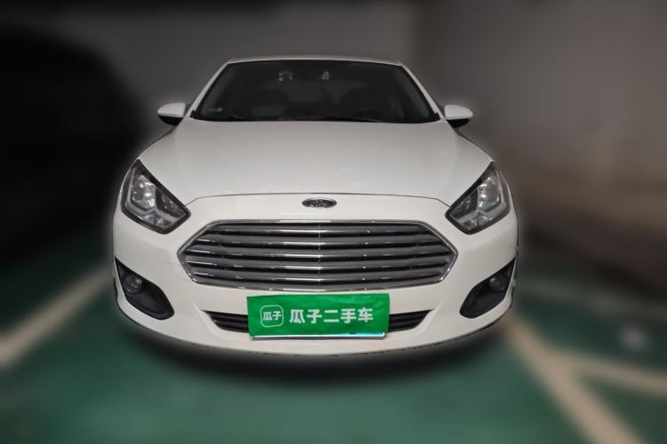 Used Ford Escort 2015 1.5L Manual Comfort Model Front