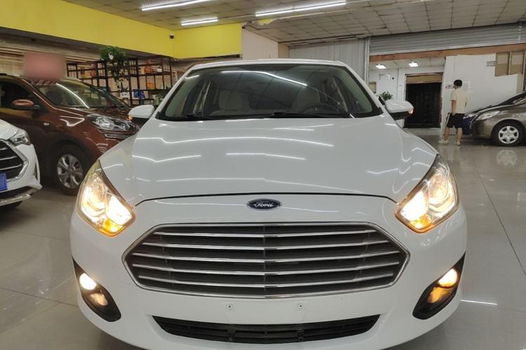 Used Ford Escort 2015 1.5L Manual Comfort Model Front