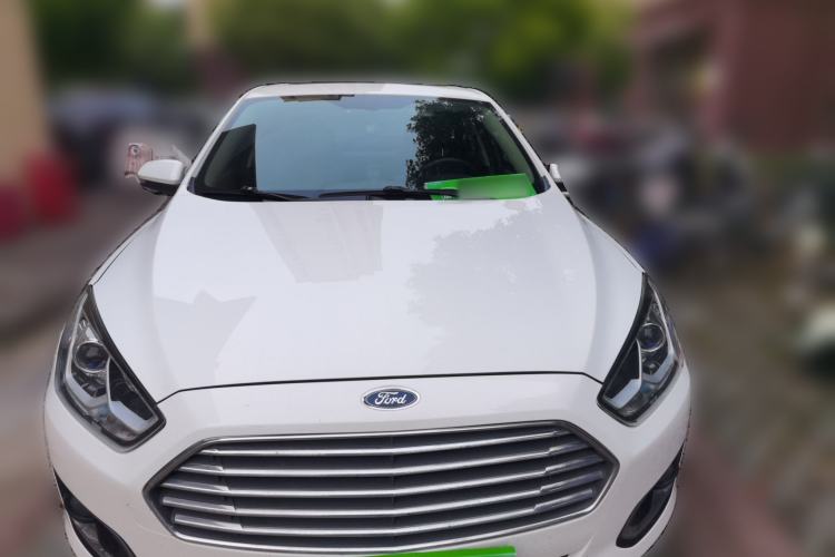 Used Ford Escort 2015 1.5L Automatic Fashion Model Front