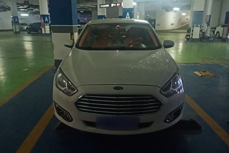 Used Ford Escort 2015 1.5L Automatic Comfort Edition Front