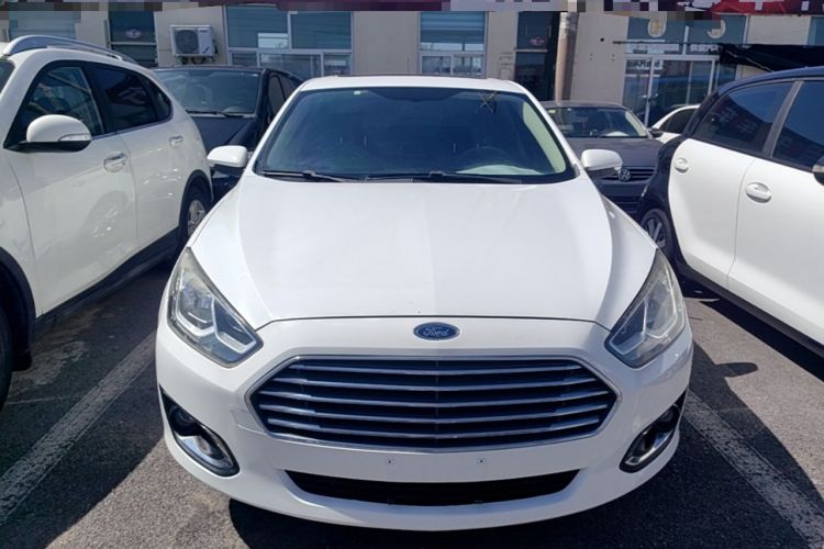 Used Ford Escort 2015 1.5L Automatic Fashion Model Front