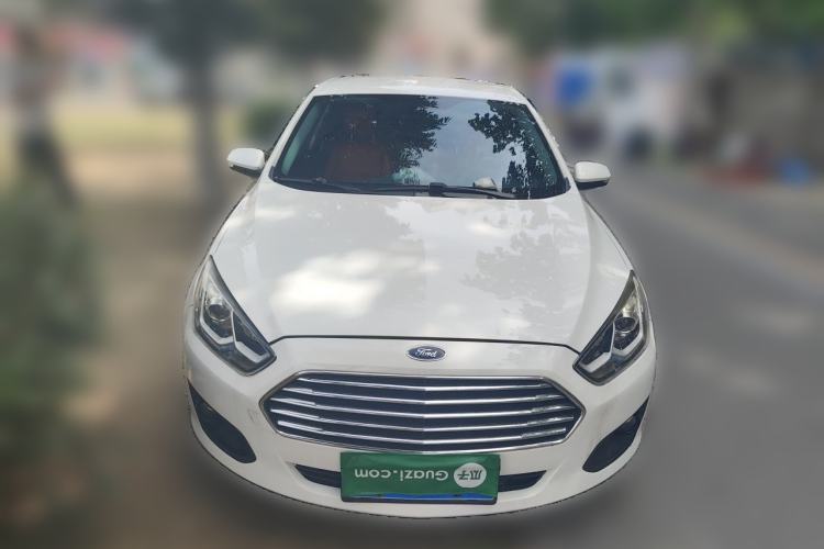 Used Ford Escort 2015 1.5L Manual Comfort Model Front