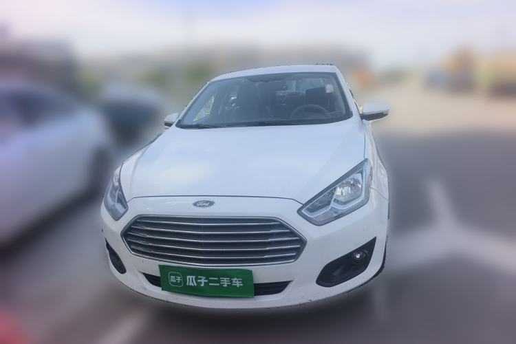 Used Ford Escort 2015 1.5L Manual Comfort Model Front