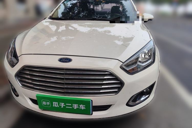 Used Ford Escort 2015 1.5L Automatic Fashion Model Front