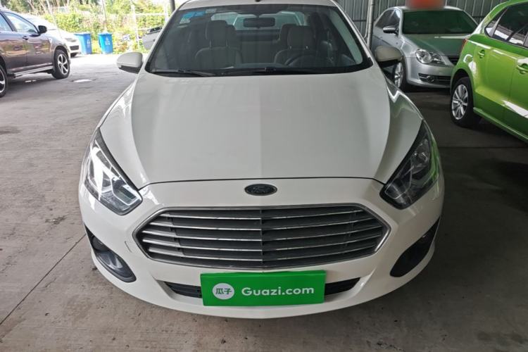 Used Ford Escort 2015 1.5L Manual Comfort Model Front