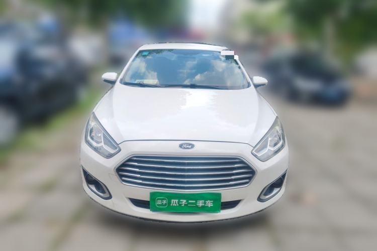 Used Ford Escort 2015 1.5L Manual Comfort Model Front