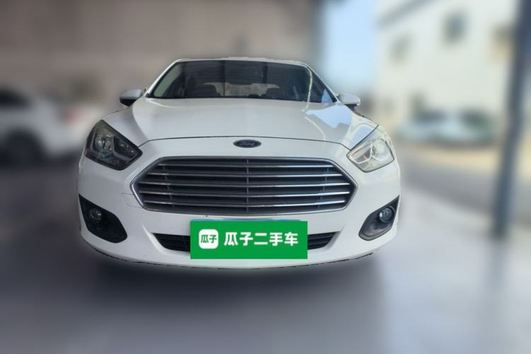 Used Ford Escort 2015 1.5L Manual Comfort Model Front