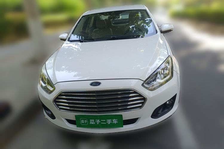 Used Ford Escort 2015 1.5L Automatic Comfort Edition Front
