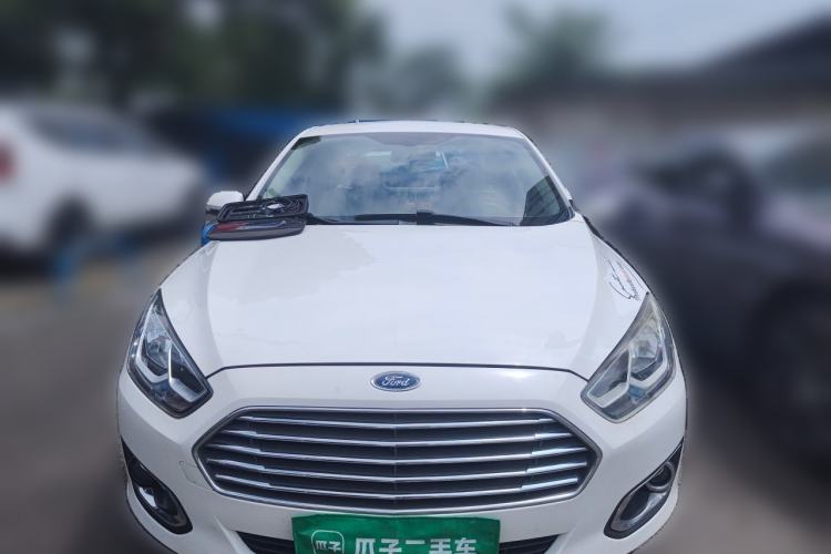 Used Ford Escort 2015 1.5L Manual Comfort Model Front