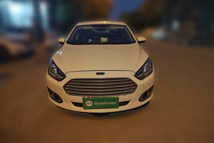 Used Ford Escort 2015 1.5L Manual Comfort Model Front