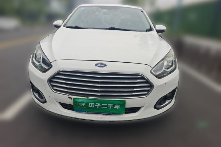Used Ford Escort 2015 1.5L Automatic Fashion Model Front