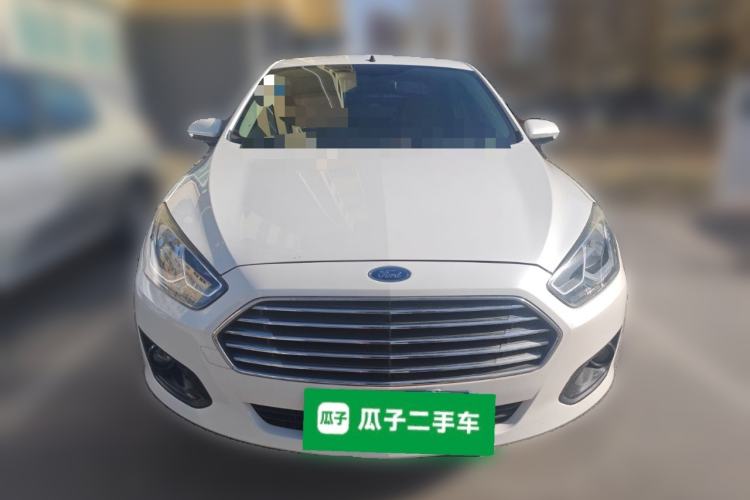 Used Ford Escort 2015 1.5L Automatic Comfort Edition Front