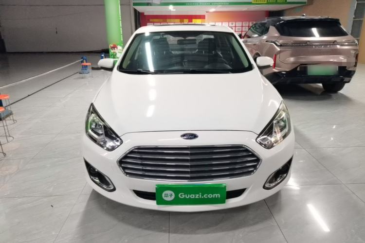 Used Ford Escort 2015 1.5L Automatic Fashion Model Front