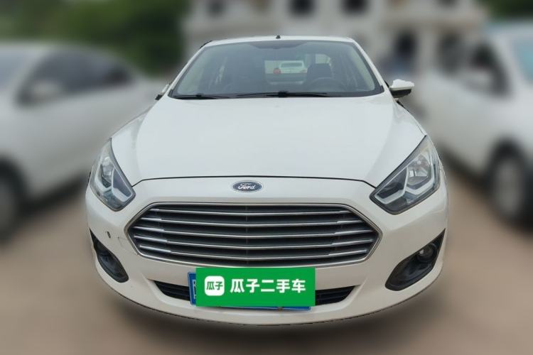 Used Ford Escort 2015 1.5L Automatic Comfort Edition Front
