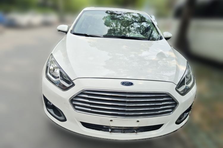 Used Ford Escort 2015 1.5L Automatic Fashion Model Front