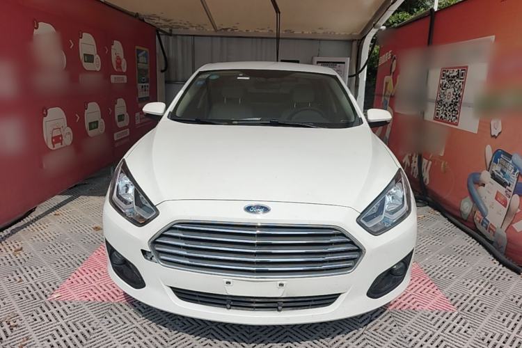 Used Ford Escort 2015 1.5L Manual Comfort Model Front