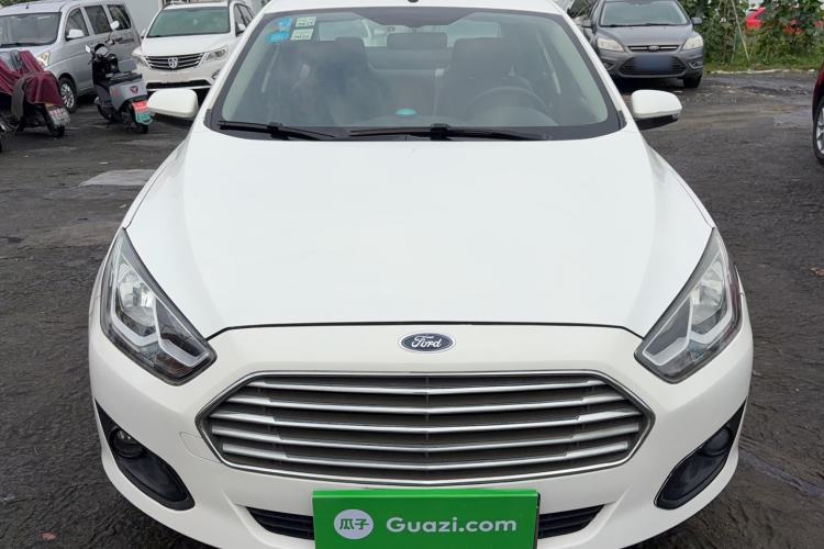 Used Ford Escort 2015 1.5L Manual Comfort Model Front