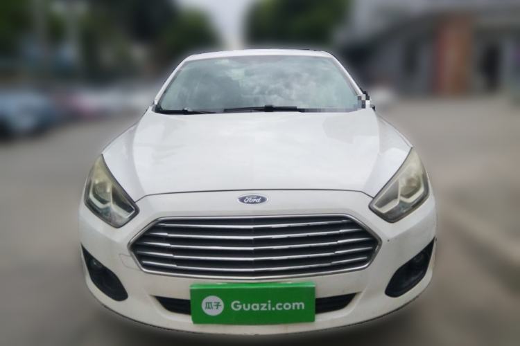 Used Ford Escort 2015 1.5L Manual Comfort Model Front