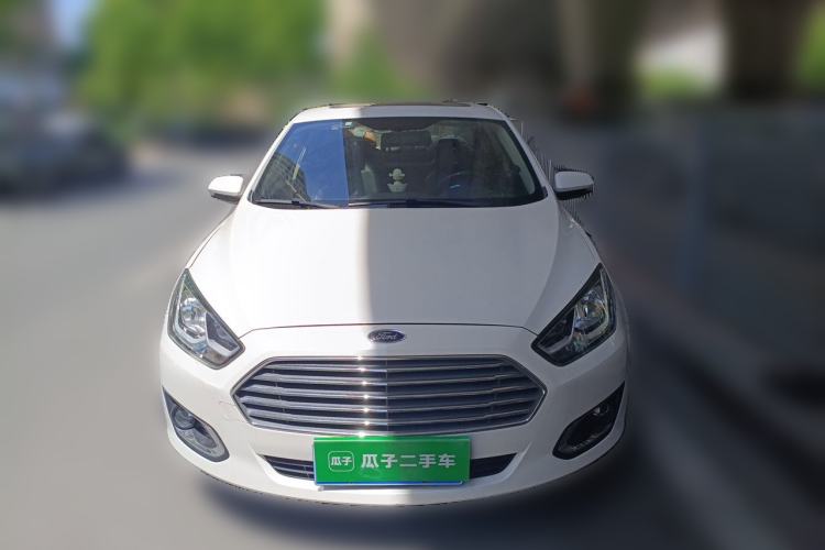 Used Ford Escort 2015 1.5L Automatic Fashion Model Front