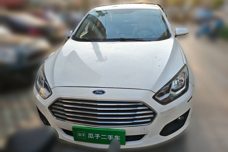 Used Ford Escort 2015 1.5L Manual Comfort Model Front