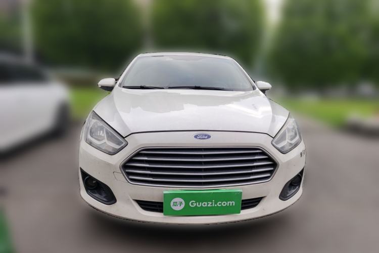 Used Ford Escort 2015 1.5L Automatic Comfort Edition Front