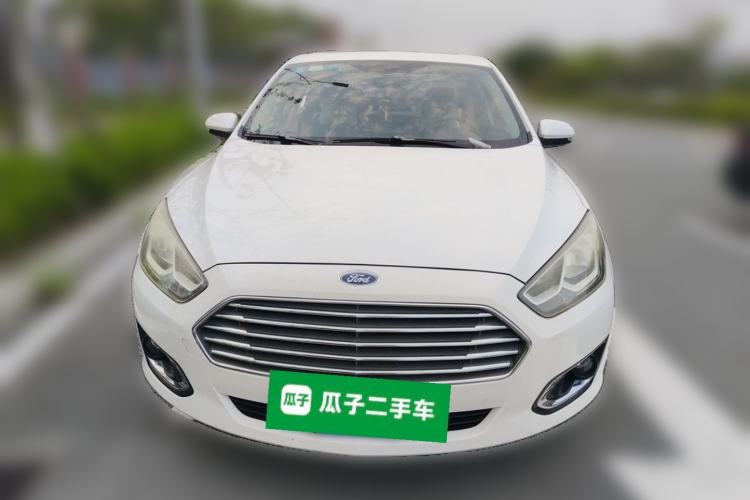 Used Ford Escort 2015 1.5L Automatic Fashion Model Front